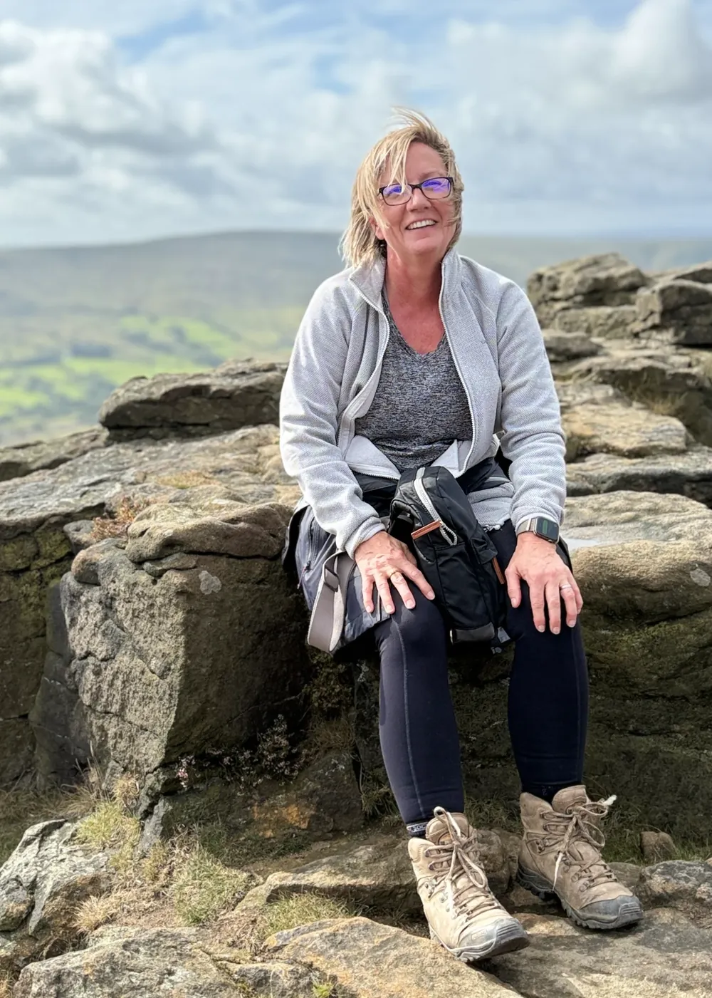 Beccy, qualified mobile reflexologist in Horsham and West Sussex